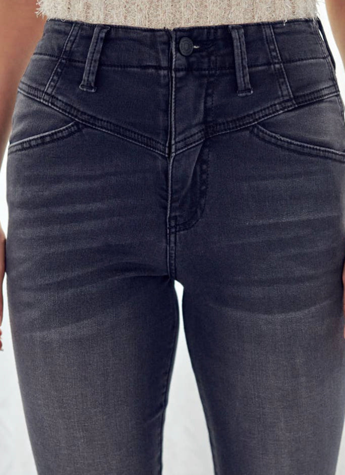 Kan Can Non Distressed Flare